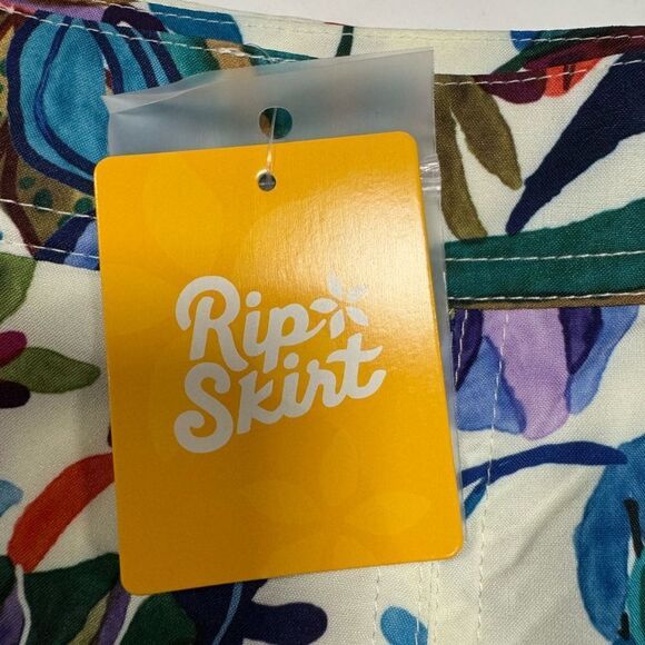 RipSkirt Hawaii Floral Design Skirt - Picture 7 of 8